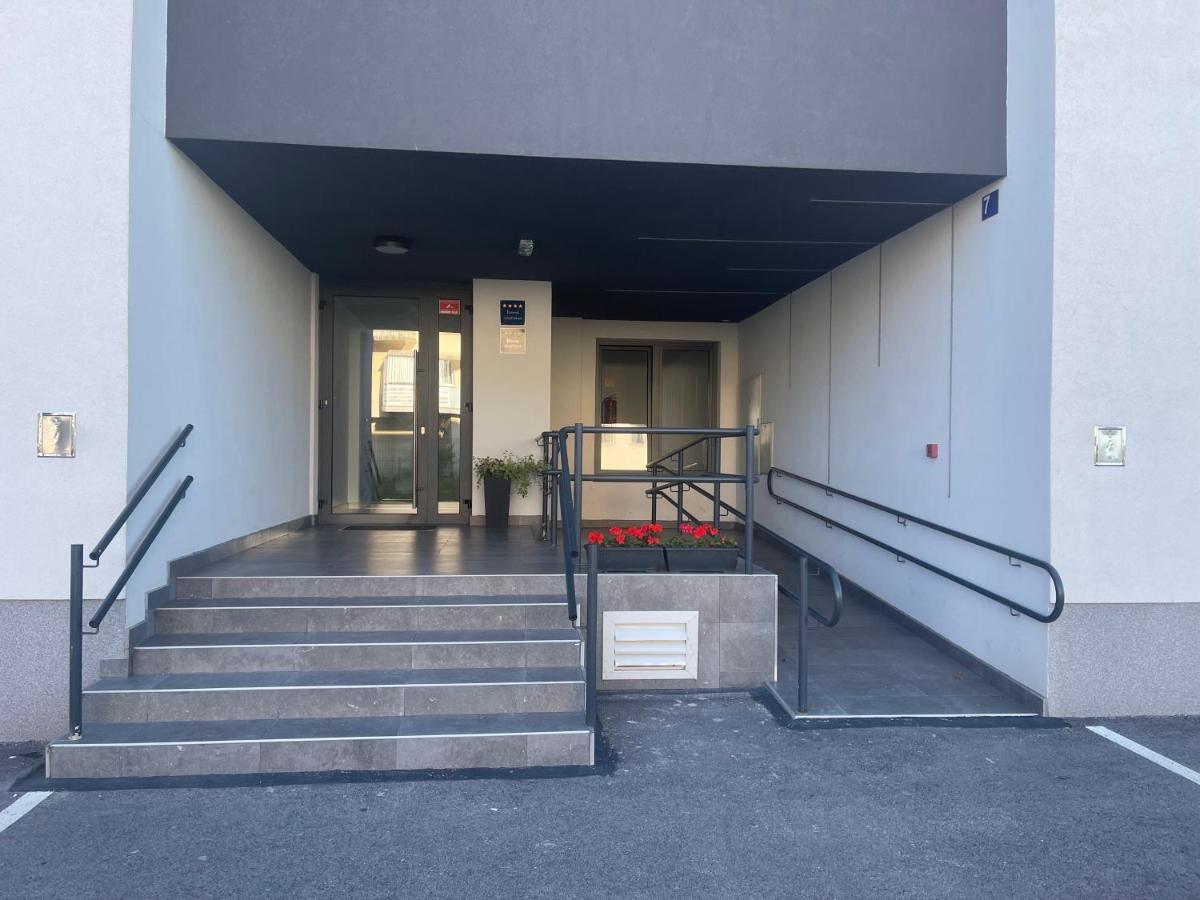 Zaprešić Luna,Central,Self-Check In,Ac,Wi-Fi, Washer,Free Parking מראה חיצוני תמונה